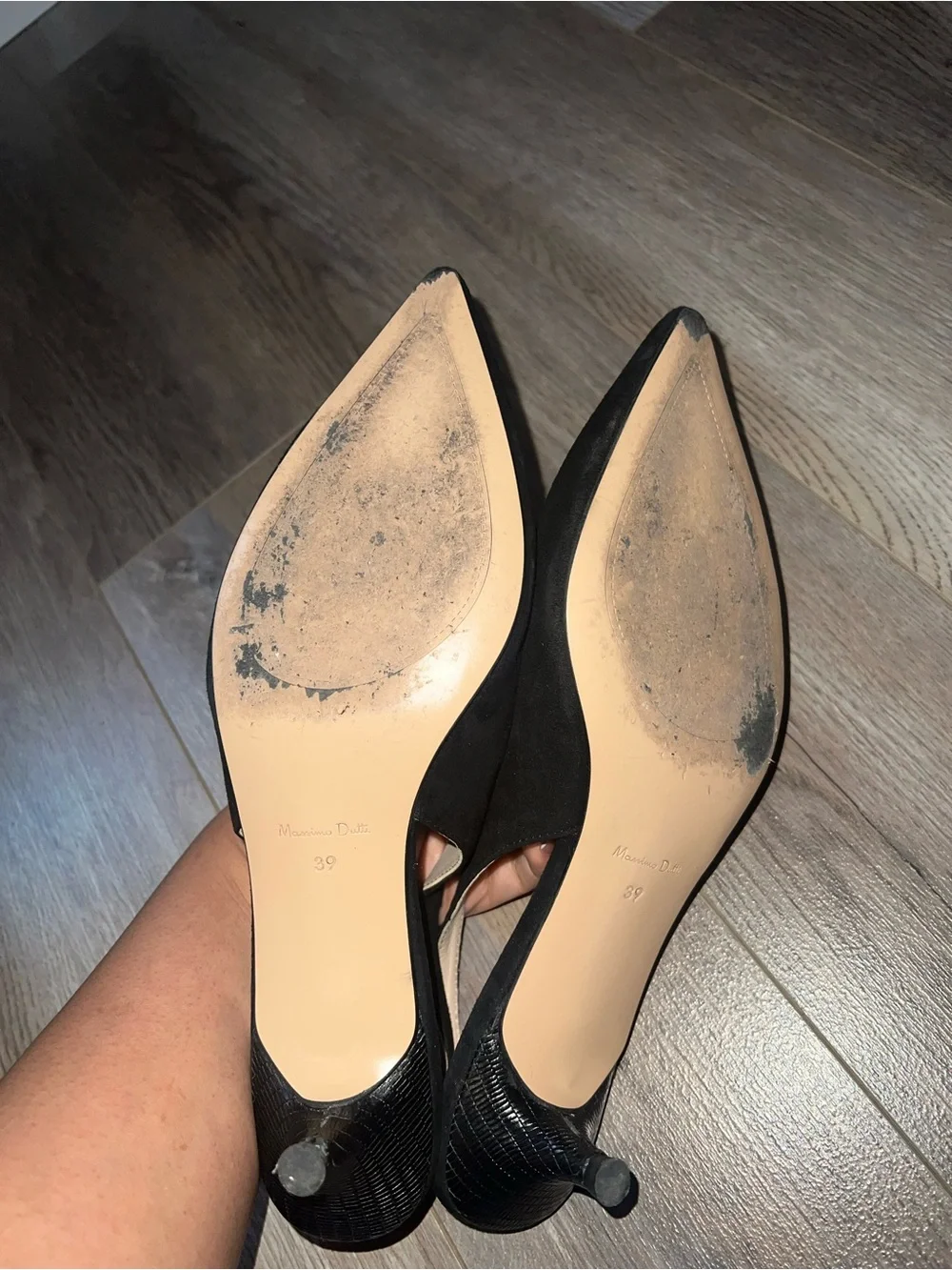 Massimo Dutti Suède black slingback kitten heels. - Picture 6 of 7